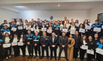 Chubut diplomó a 50 policías en prevención del suicidio y marcó un antecedente nacional
