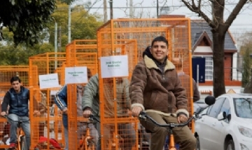 Mussi entregó bicicletas eléctricas para los recolectores