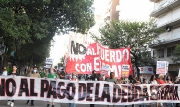 Apuñalaron a un adolescente durante la marcha de la Izquierda contra el FMI en Córdoba