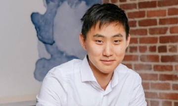 Alexandr Wang, el joven que abandonó la universidad a los 19 años y ahora es multimillonario