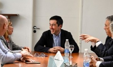 Nardini firmó un convenio con la Universidad del Salvador para sumar prácticas en el sistema de salud