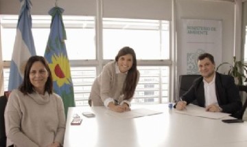 El intendente Gesualdi firmó un convenio de cooperación con la ministra de Ambiente bonaerense