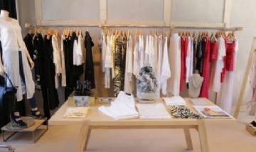 Las marcas argentinas Uma y Vitamina anuncian el cierre de locales en el marco de su crisis