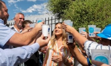 Galmarini y Méndez habilitaron una nueva red de agua potable en el Barrio Mitre de San Miguel