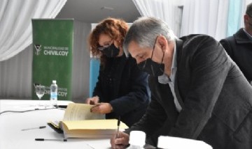Se llevó a cabo la toma de firma de 207 escrituras en Chivilcoy