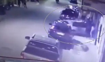 Patovicas lo golpearon y en venganza estrelló su auto contra el frente del boliche