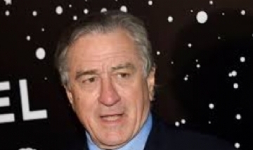 De Niro demandó a una ex empleada por maratonear Friends