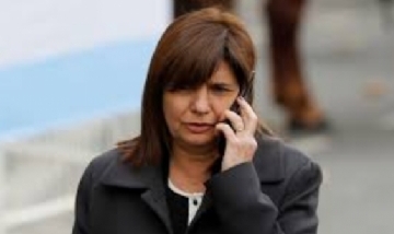 Patricia Bullrich defendió al policía que mató a un hombre