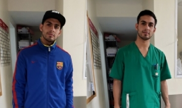 Lo discriminaron por su ropa y su respuesta se volvió viral