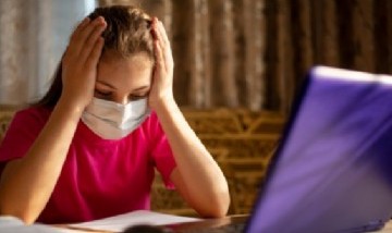 Un estudio reveló agotamiento físico y mental de los jóvenes por el uso de virtualidad