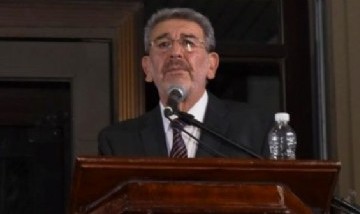 Detuvieron al empleado municipal pateó a un intendente luego de enterarse que estaba despedido