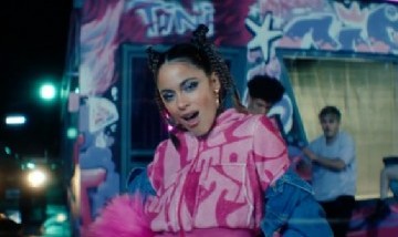 TINI - La Triple T (Official Video)