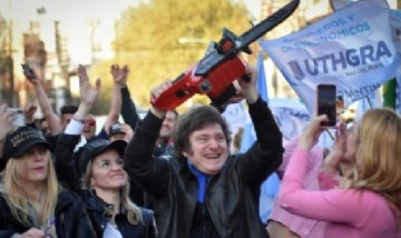 Javier Milei retoma su campaña por el conurbano: visita San Isidro y Morón