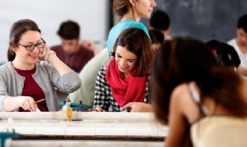 Estudiantes guías: la UNLP lanzó una convocatoria para que alumnos compartan experiencias con ingresantes