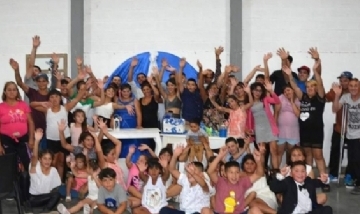 Emprendedoras se unen para regalarle la fiesta de 15 a las chicas que no pueden pagarlas