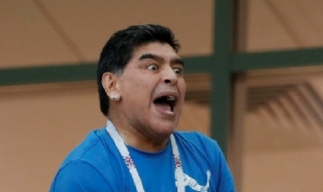 Se filtró un video de Diego Maradona insultando niños