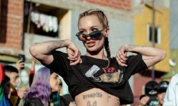 Se filtró cuánto cobró La Joaqui en la Fiesta de Disfraces de San Nicolás y estalló la discusión por su show