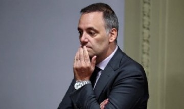Tres allegados de Manuel Adorni cobrarían más de 7 millones en Correo Argentino y llevan cuatro meses sin trabajar