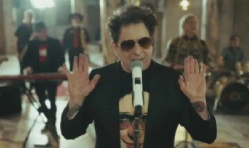 Andrés Calamaro y Los Decadentes anunciaron el relanzamiento de un clásico de Los Abuelos de la Nada