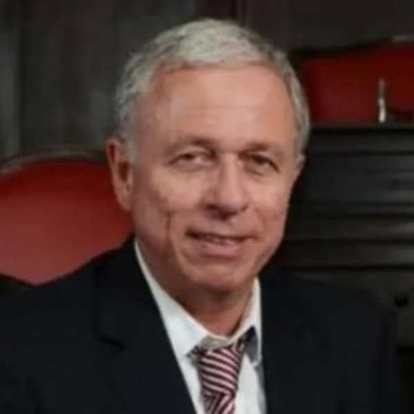 Política 4D - Columnistas