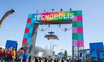 El stand del Ministerio de Educación atrae a miles de chicas y chicos en Tecnópolis