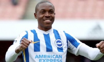 Con apenas 24 años se retiró del fútbol un jugador de la Premier League por problemas cardíacos