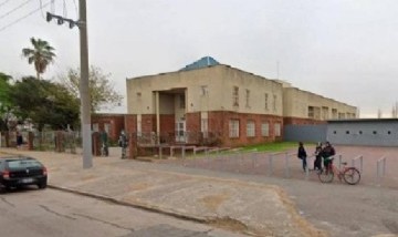 Pánico en La Plata: un alumno de 17 años llevó un arma cargada a la escuela