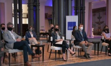 Malena Galmarini premió a los ganadores de "Desafíos del Agua 2020"