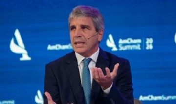 Luis Caputo aseguró que Milei "va a ganar en primera vuelta y cómodo" en 2027