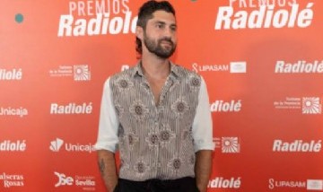 Alejandro Astola volverá a Buenos Aires con un show acústico tras agotar su primera presentación en el país
