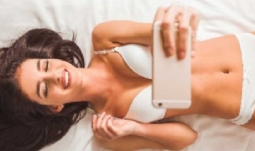¿Cuáles son los posibles riesgos del sexo virtual y cómo evitarlos?