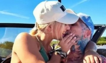 Emanuel Noir de Ke Personajes realizó una "escapada" junto a su nueva novia y sus hijas