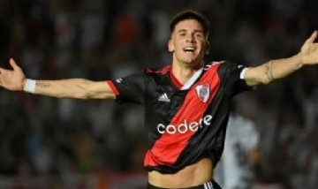 El volante ofensivo juvenil de River hizo historia en la noche de este miércoles ante Excursionistas por la Copa Argentina.