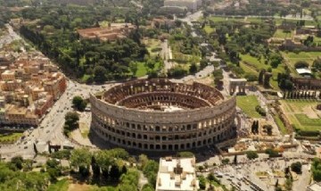 Susto en Roma: una rata interrumpió una cena romántica y desató una ola de memes en redes sociales