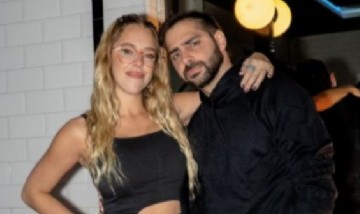 Nati Jota celebró sus 30 años rodeada de amigos y con un look impactante