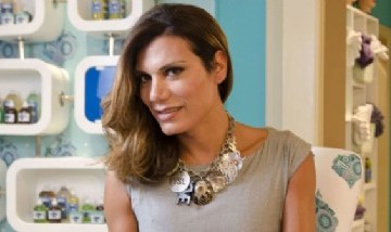 Flor de la V confesó que analiza iniciar una carrera en la política: "No piensan en las minorías"