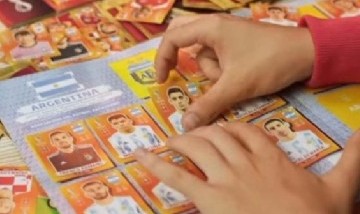 Una escuela de Salta prohibió las figuritas del mundial de Qatar 2022 por su "potencial conflictivo"