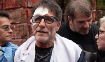 Marcha de jubilados y la clásica represión policial: detuvieron al padre Paco Oliveira