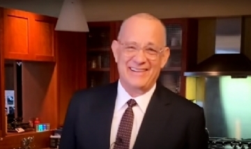 Regreso triunfal de Tom Hanks tras haberse curado del coronavirus