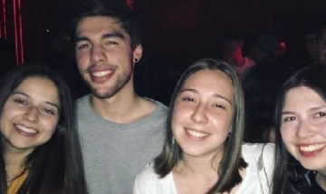 Branko y sus amigas en Concepción, Chile.
