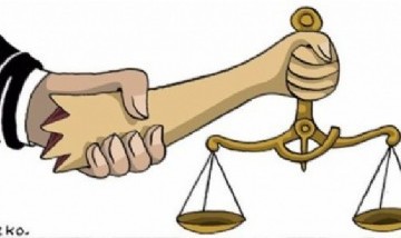 La politización de la justicia y la judicialización de la política