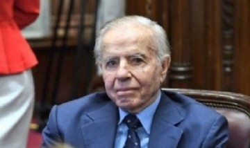 Carlos Menem debió volver a ser internado en terapia intensiva en el día de su cumpleaños