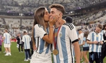 Aseguran que Julián Álvarez dejó de seguir en Instagram a su novia y crecen los rumores