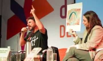 Grabois presentó "Argentina Humana" en la Feria del Libro: "Vamos a ir como una locomotora por todo lo que nos sacaron"