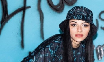 Cazzu rompió el récord de Lady Gaga y lidera YouTube con "Con Otra"