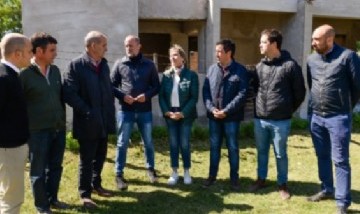 Álvarez Rodríguez visitó Carlos Casares y Pehuajó junto a Insaurralde y Nardini