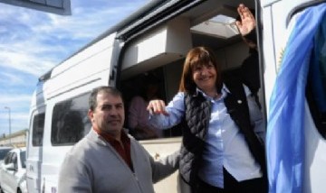 Así es la "Patoneta", el motorhome de campaña que Patricia Bullrich usará para recorrer el país