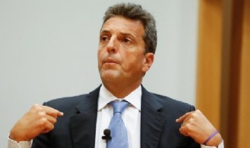 Massa cruzó a Fernando Iglesias en plena sesión: "usted no tiene coronita, no me agote la paciencia"