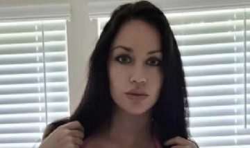 Una maestra que se convirtió en modelo de OnlyFans terminó embarazada de un exalumno