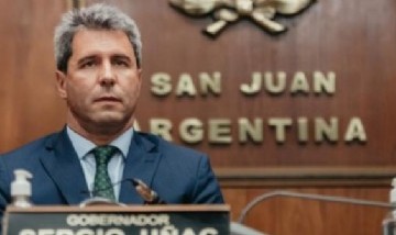 Sergio Uñac otorgó un 40% de aumento a los estatales en San Juan
